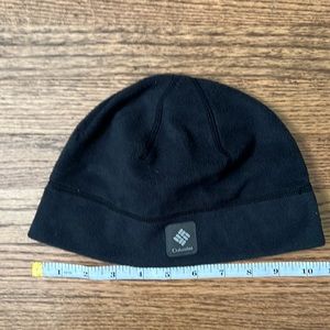 Black Columbia fleece beanie